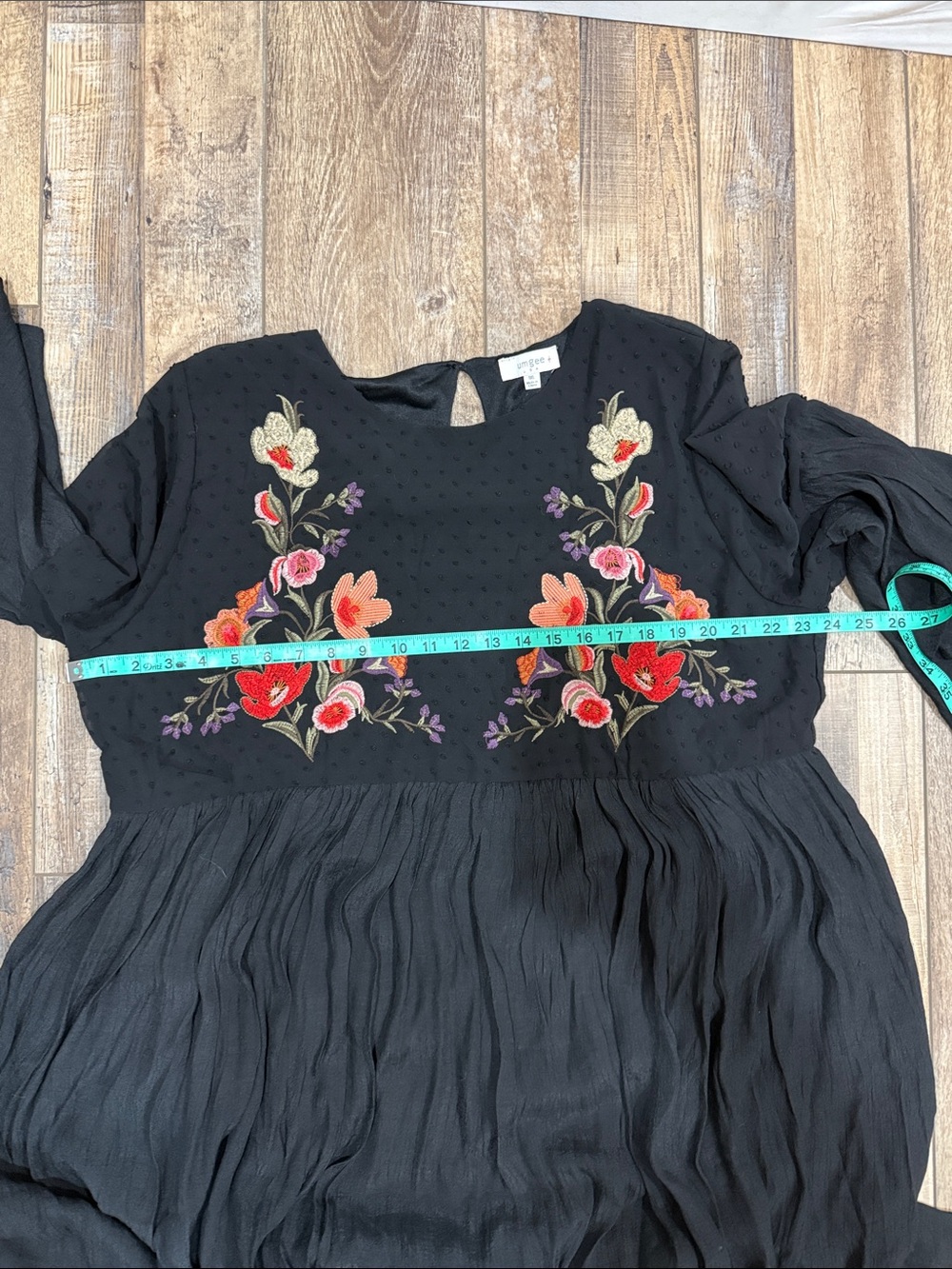 Umgee Plus Black Floral Embroidered Swiss Dot Bell Sleeve Babydoll Tunic 1XL - Picture 7 of 12